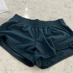 PERFECT CONDITION LULU SHORTS